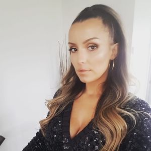 Meet your Posher, Leonela